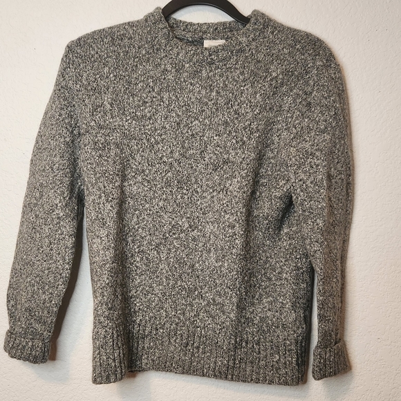 H&M Classic Gray Sweater, Wool Blend, Size M - Picture 1 of 4